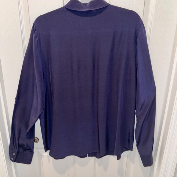 Ann Taylor Woman's 18T Navy Blue Silk Blouse - Picture 6 of 7